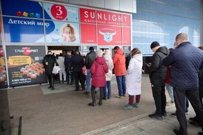 В Челябинске в ТРК за отсутствие маски оштрафовали 219 человек