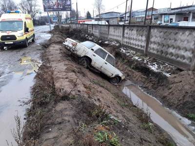 Ретро ДТП: в Сыктывкаре 83-летний водитель на рулем "копейки" попал в аварию