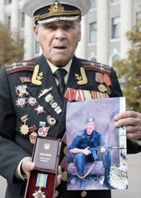 Ушел из жизни ветеран Второй мировой Иван Залужный, внук которого погиб на Донбассе