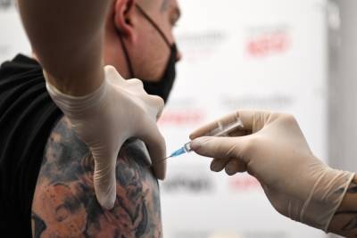 Вопросы о вакцинации стали самыми популярными на горячей линии по гриппу