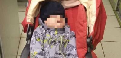 Московские полицейские установили родителей ребенка, которого пьяный отец оставил в метро
