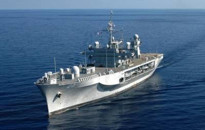 США отправили в Черное море военный корабль Mount Whitney