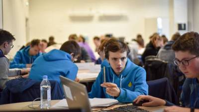 20 команд школьных журналистов вышли в финал московского чемпионата KidSkills