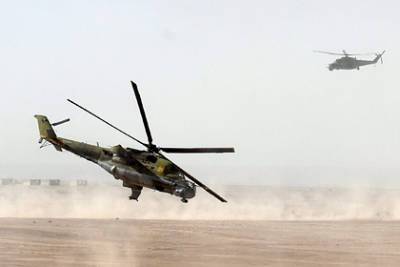У сирийско-турецкой границы заметили шесть вертолетов и один истребитель России