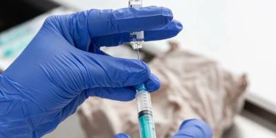 Три партии вакцин от коронавируса доставили в Новосибирскую область
