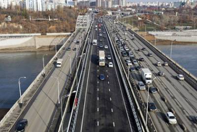 В столице Башкирии запустили движение по новому мосту через реку Белую