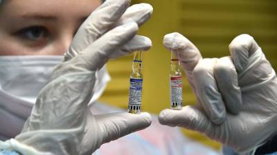 Попова назвала число заболевших COVID-19 после полного курса вакцинации