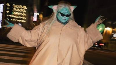 Insta-отчет: какие костюмы выбрали знаменитости на Хэллоуин