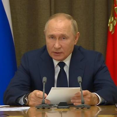 Путин назвал ситуацию с распространением коронавируса в стране очень сложной