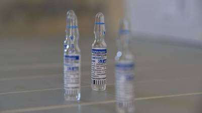 Более 58,5 млн россиян привиты первым компонентом вакцины от коронавируса