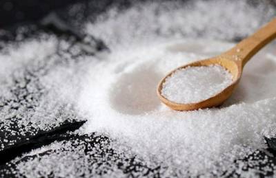 Зачем во время стирки к порошку добавлять соль: секреты опытных хозяек