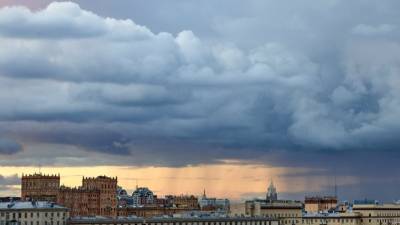 В Москве и Подмосковье объявили жёлтый уровень метеоопасности из-за тумана