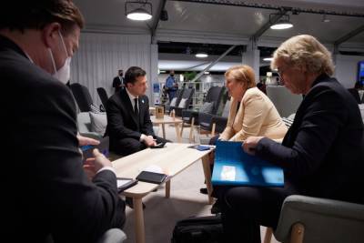 На полях климатической конференции ООН Зеленский пообщался с Меркель и другими лидерами государств