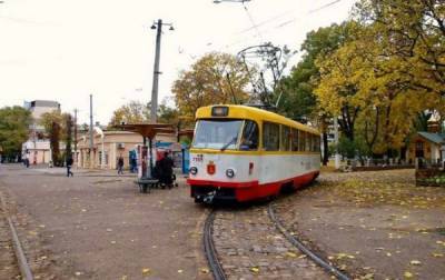 На Украине прививать от коронавируса планируют прямо в трамвае