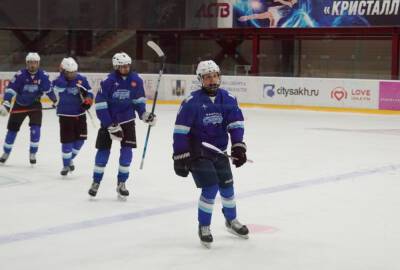 После двух побед в Благовещенске хоккеисты сахалинского "Кристалла" отправились в Читу
