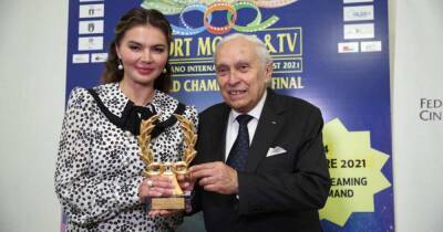 Алине Кабаевой вручили "спортивный Оскар" в Милане