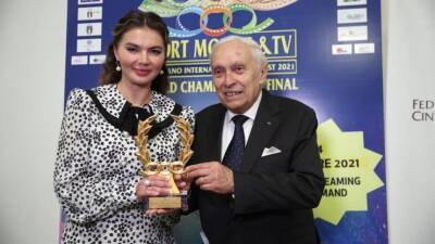 Алине Кабаевой вручили «спортивный Оскар» в Милане