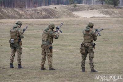 Нацгвардия Украины провела на Киевщине масштабные военные учения (ФОТО)