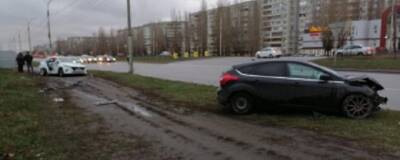 19-летняя девушка на автомобиле Hyundai погибла в ДТП в Липецке