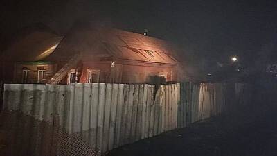 Три человека погибли при пожаре в доме в Пензенской области