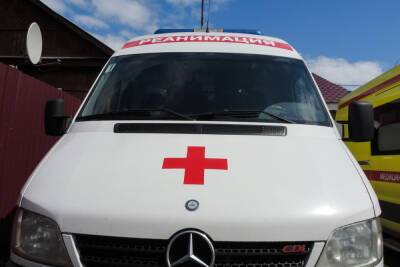В Оренбурге пациентка ковидного госпиталя выпала из окна и погибла