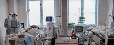 В Красноярской краевой больнице коечный фонд для пациентов с коронавирусом занят на 100%