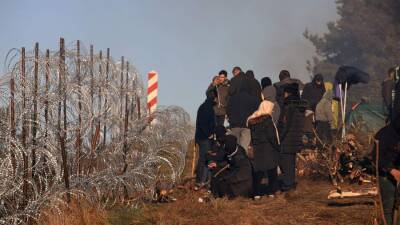 Пробравшихся через границу в Польшу мигрантов задержали