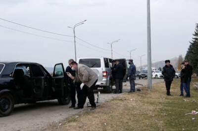 В КЧР при задержании подозреваемого погиб полицейский, еще один ранен - etokavkaz.ru - респ. Карачаево-Черкесия - Карачаевск