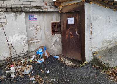 Жителей Советского района возмутил вход в «красную зону» поликлиники № 34