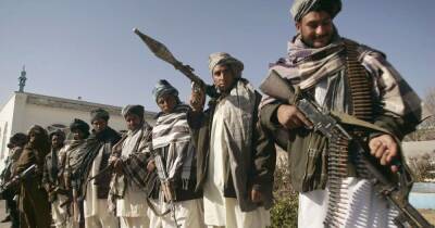 Конфликт в Афганистане перешел в более смертоносную фазу, противники талибов объявили партизанскую войну