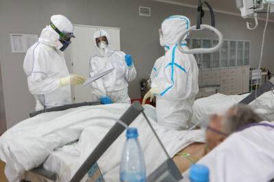 В России за сутки выявили 38058 новых случаев коронавируса