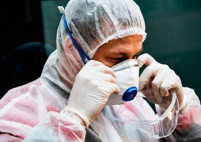 Суточный прирост инфицированных коронавирусом в Чехии превысил 14 тысяч