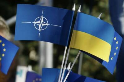На Украине НАТО назвали угрозой для человечества