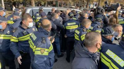 Полиция арестовала 46 сторонников Саакашвили в Тбилиси