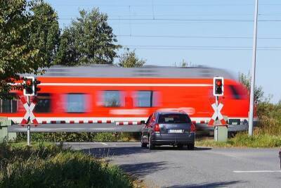 В Арбековской заставе через железнодорожный переезд можно будет проехать только по одной стороне