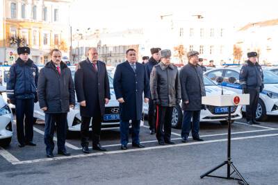 Игорь Руденя вручил полиции 68 новых служебных машин