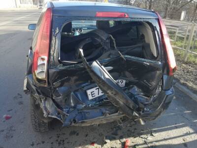 Три легковушки столкнулись в Заволжском районе Твери, есть пострадавший
