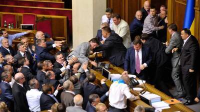 Украинских политиков обяжут проходить психиатрический и наркологический осмотр
