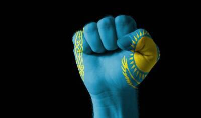 Казахстанский политолог призвал отреагировать на заявление Лаврова о ксенофобии в РК