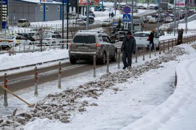 В Новосибирске дорожные службы начали подготовку к снегопаду