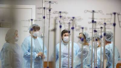 Более 80 процентов коек для больных коронавирусом занято в России