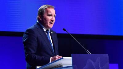 Премьер Швеции подал прошение об отставке