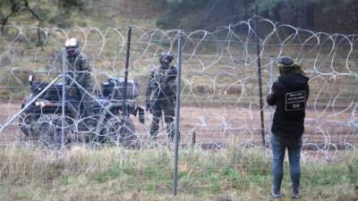 Минобороны Беларуси усилило охрану границы из-за обострения ситуации с беженцами
