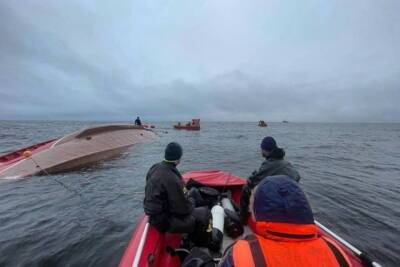 Через месяц с затонувшего в Белом море судна извлекли тела погибших северян