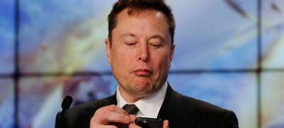 Илон Маск потерял $50 млрд после опроса в Twitter о продаже акций Tesla