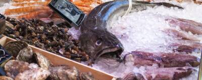 Новосибирец похитил из магазина рыбу и, отбившись от продавцов, сбежал