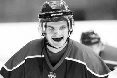 21-летний российский хоккеист умер из-за травмы