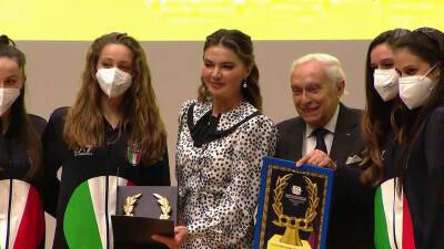 Алина Кабаева удостоена самой престижной награды фестиваля Международной федерации спортивного кино и телевидения