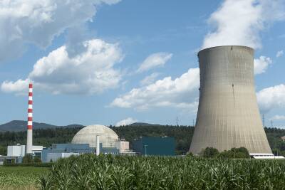 Франция впервые за десятилетия возобновит строительство ядерных реакторов