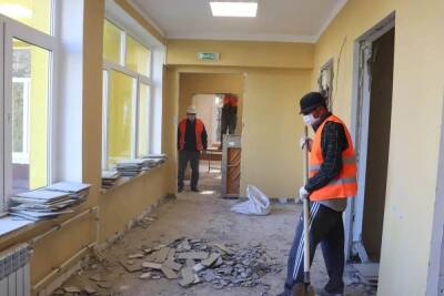 Ремонт школы в Гаспре начали заново после ухода недобросовестного подрядчика